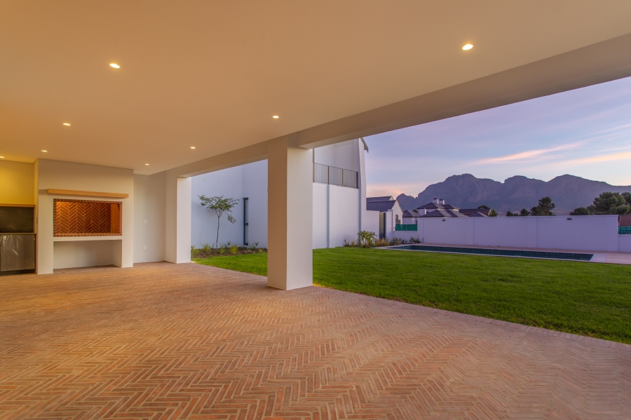 5 Bedroom Property for Sale in Pearl Valley at Val de Vie Western Cape